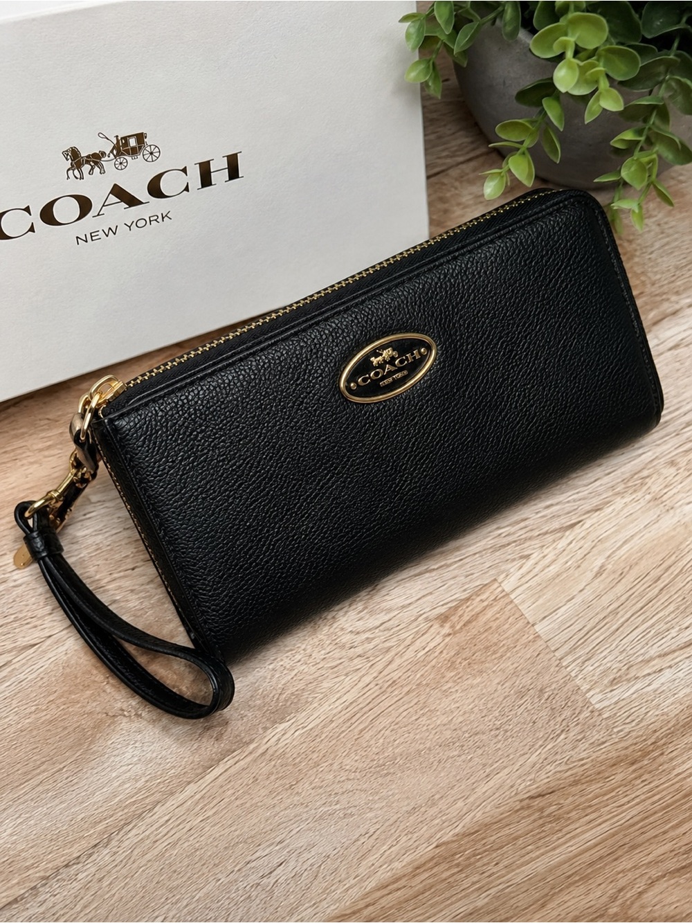 Coach Black Pebble Leather L-Zip Around Organizer Wallet Wristlet Clutch 53413 - Picture 1 of 9